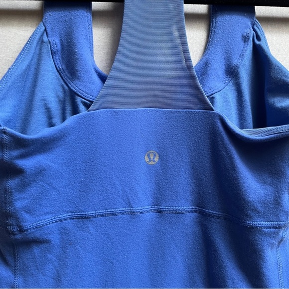 Lululemon Athletica Scoop neck Women's Blue Sleeveless Tank Top Sz 6 - Picture 3 of 7